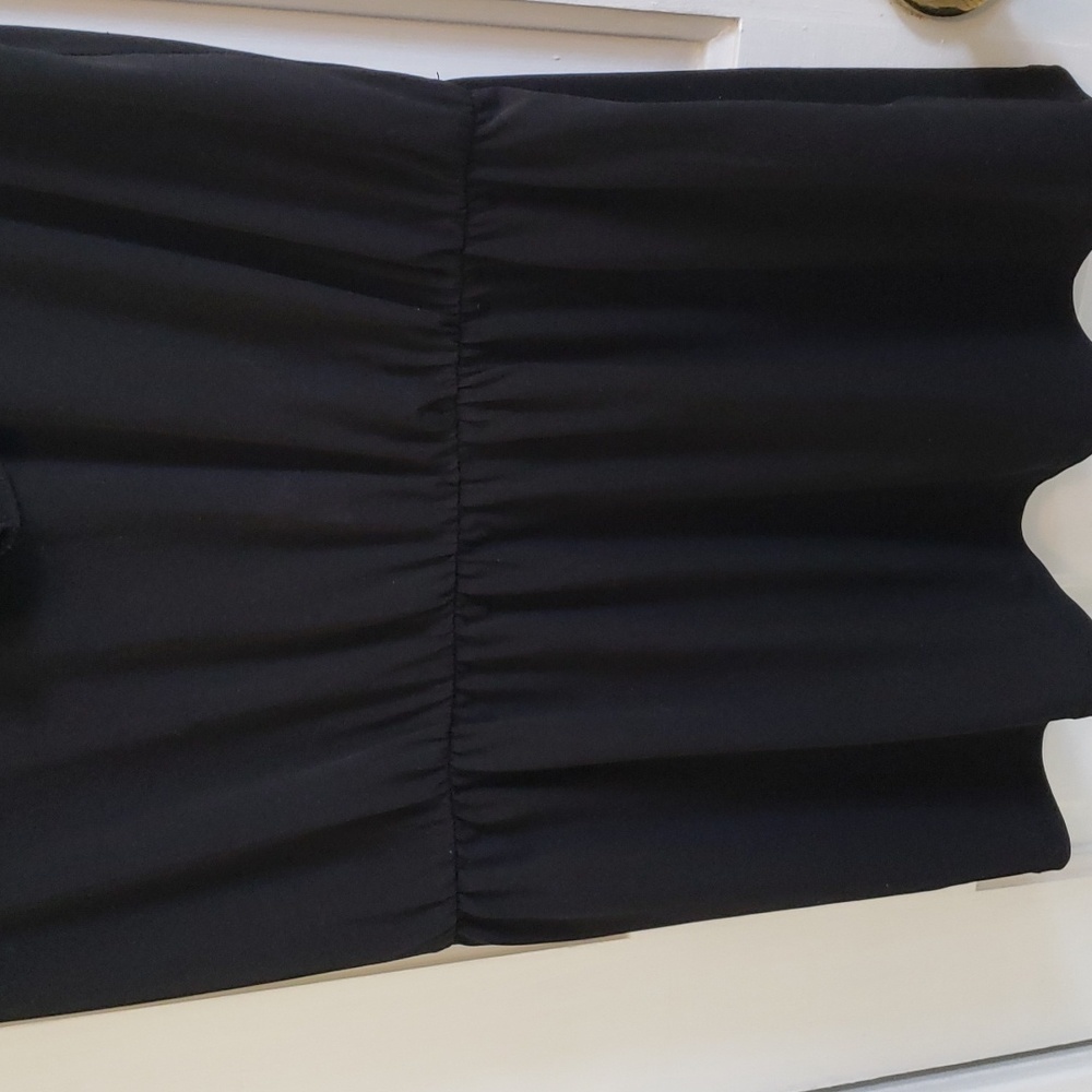 White House Black Market Sleeveless Metallic Embroidered V Neck Peplum Top - Picture 6 of 14